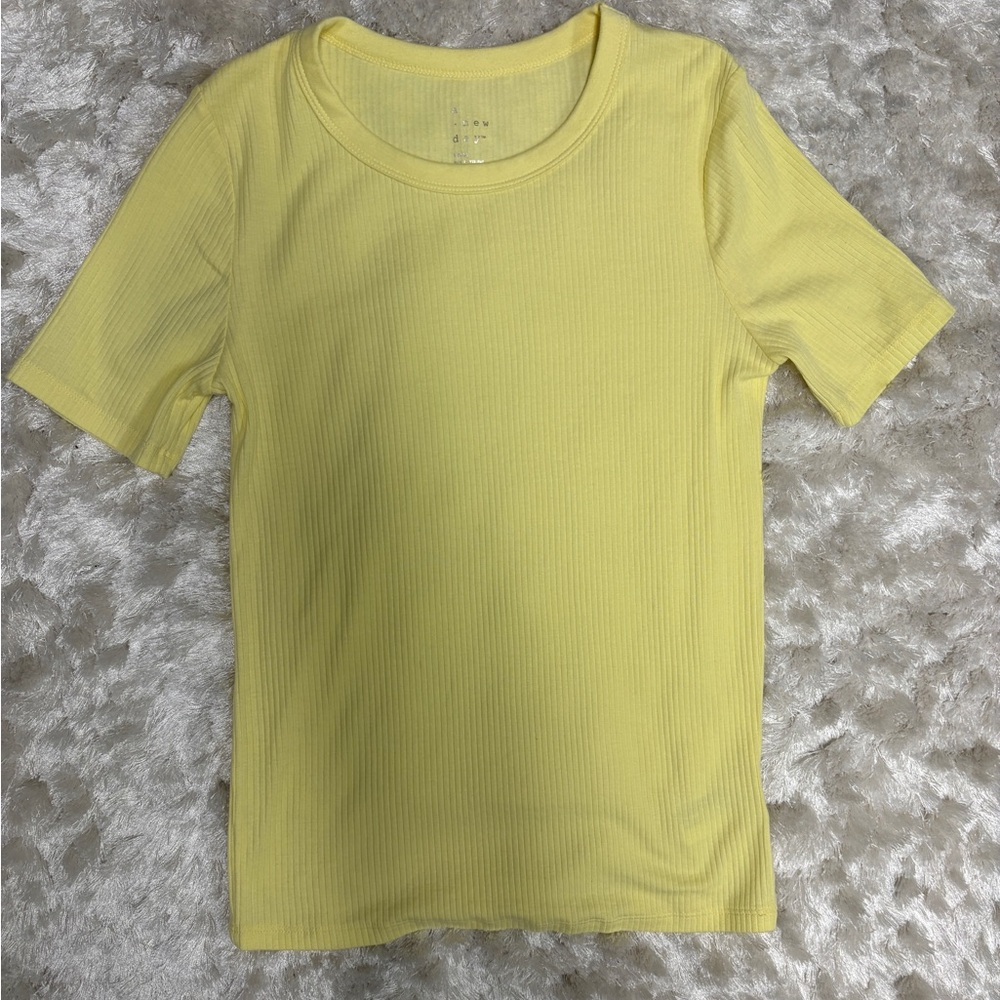 A New Day Trending Butter Yellow Cotton Blend Crewneck Short Sleeve Shirt